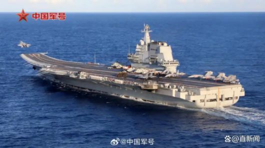 중국의 항공모함 산둥호가 서태평양에서 전투기 출격 훈련을 하고 있다. 위챗 캡처