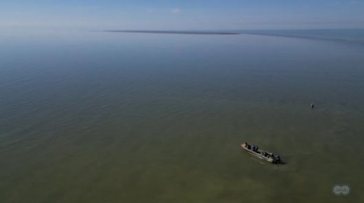 카스피해에 새로 나타난 섬. Yu. Shulgina, Videostudio IO RAS