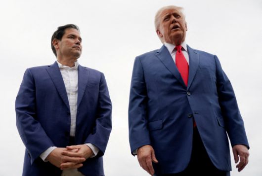 도널드 트럼프 미국 대통령(오른쪽)과 마코 루비오 미국 국무장관. 출처=로이터 연합뉴스