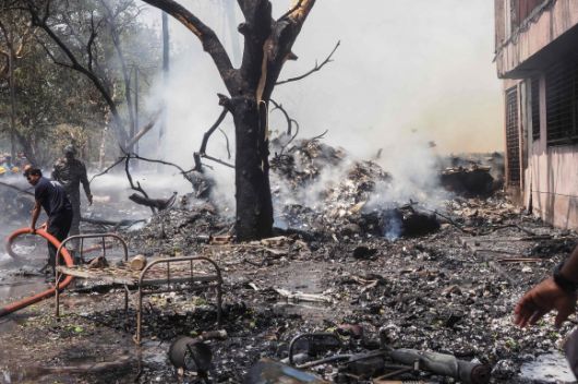 지난 12일(현지시간) 인도에서 발생한 에어인디아 AI171편 추락 사고 현장 모습. AFP 연합뉴스