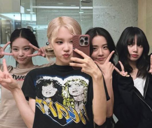 그룹 블랙핑크. 블랙핑크 지수 인스타그램 캡처