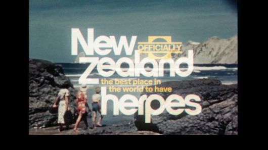 뉴질랜드헤르페스재단이 지난해 10월부터 시작한 ‘세계에서 헤르페스가 가장 많이 발생하는 곳’ 캠페인이 세계 최고 권위의 국제 광고제 ‘칸 라이언즈 2025’에서 공익 부문 최고상인 ‘그랑프리 포 굿’을 받았다고 24일(현지시간) 외신이 전했다. 사진은 수상작인 공익광고 오프닝 장면. 뉴질랜드헤르페스재단 홈페이지 캡처