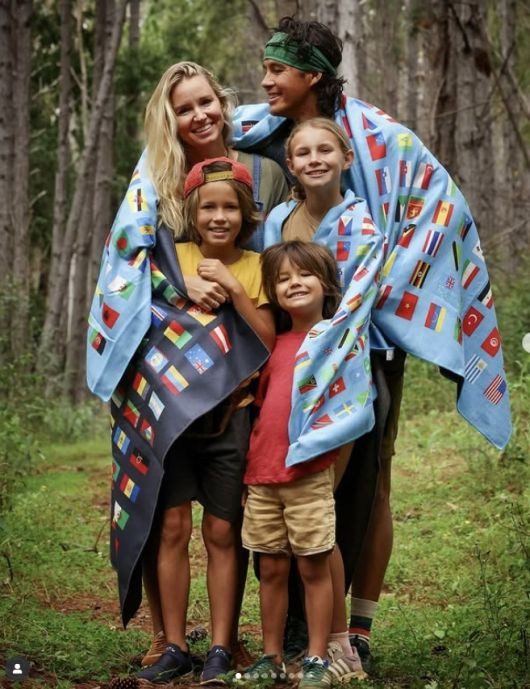 가렛 지·제시카 지 부부와 세 자녀. 인스타그램(@thebucketlistfamily) 캡처