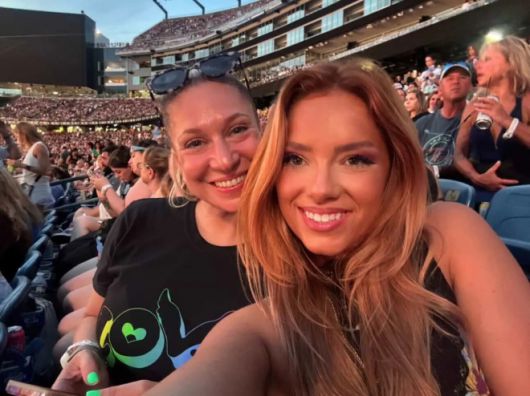 당시 콜드플레이 보스턴 콘서트에 방문한 그레이스 스프링어. 출처=그레이스 스프링어 인스타그램