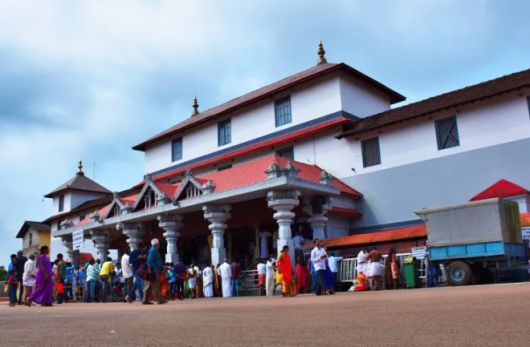 인도 카르나타카주(州)에 있는 유명 힌두교 사원 전경. 자료사진