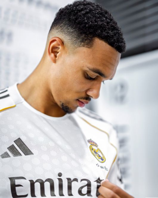 스페인 명문 레알 마드리드로 이적한 트렌트 알렉산더아널드. 레알 마드리드 소셜미디어