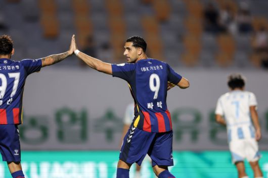 싸박(수원FC). 한국프로축구연맹 제공