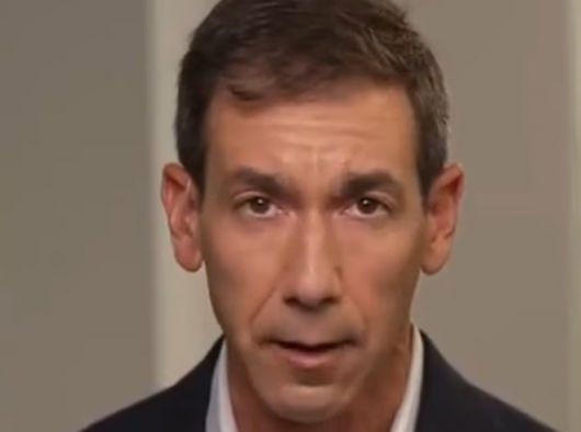 지난 27일(현지시간) 미국 미네소타주 미니애폴리스에서 발생한 총격사건 보도와 관련해 비난에 휩싸인 ABC뉴스 에런 카터스키 수석 기자