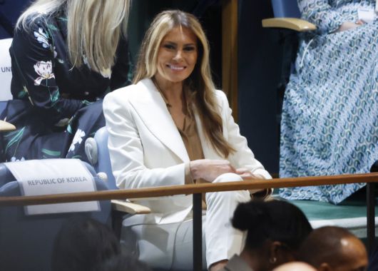 도널드 트럼프 미국 대통령의 배우자 멜라니아 여사가 23일(현지시간) 미국 뉴욕 유엔총회에 도착했다. UPI 연합뉴스