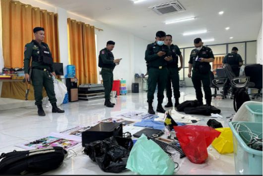 캄보디아 당국은 지난 4일 스바이리엥주 바벳 시내 두 곳의 건물에 대해 대규모 급습 작전을 벌여 총 658명의 스캠 용의자를 체포했다. 프놈펜포스트