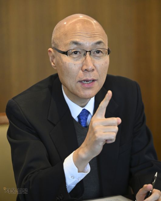 이상협 국가녹색기술연구소 소장 - 금징어·양구 사과… 먹거리도 변화 국민들도 기후위기 심각성 인식 AI로 지역별 위험 수준 구분 가능 위기가 재난 되지 않는 구조 설계