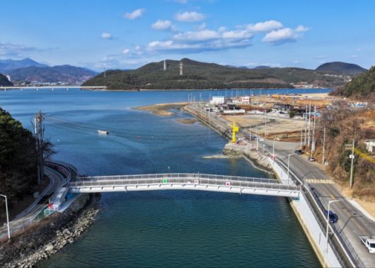 태인동과 금호동을 잇는 금호태인보도교 전경