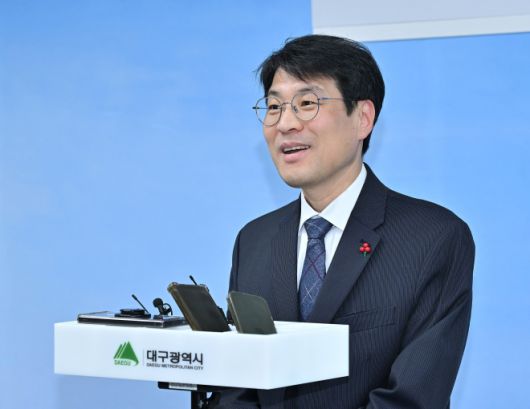 TK 행정통합 입장 밝히는 김정기 대구시장 권한대행 - 김정기 대구시장 권한대행이 19일 오후 대구 중구 대구시청 동인청사에서 대구경북 행정통합 관련 입장을 밝히고 있다. 2026.1.19. 뉴스1