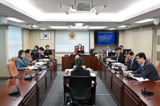 지난 21일 제1차 회의를 개최한 ‘서울시의회 이커머스 시장의 여성 인력 취·창업 활성화를 위한 특별위원회’