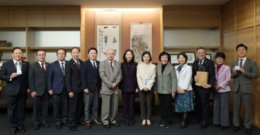 서울시의회 대표단과 홋카이도의회 대표단 기념 촬영