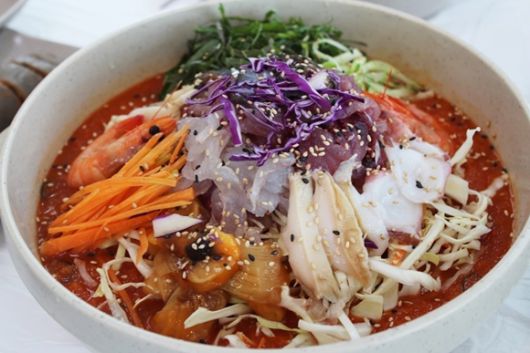 출처 속초어장물회​​​​​​​'2TV 저녁 생생정보통 맛집 오늘' 맛집 위치 어디? 오징어볶음-LA갈비-물회-해물삼합 맛집 소개