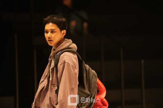 인천시립극단 연극 '화염' 공연 모습 / 사진제공=인천시립창극단