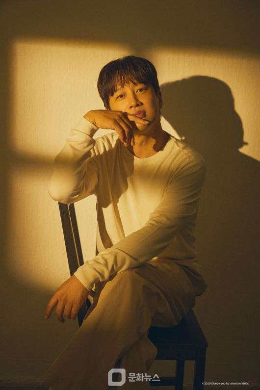 배우 차태현과 조인성이 오랜 우정을 기반으로 신생 매니지먼트사 ‘베이스캠프 컴퍼니’를 설립하며 새로운 행보에 나섰다. / 사진제공=베이스캠프 컴퍼니