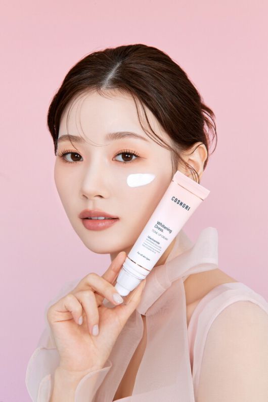 Clean Girl + No Mascara Makeup, Established as MZ Generation Beauty Style