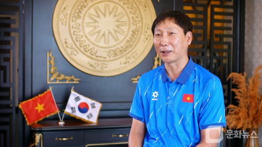 크레이지 리치 코리안, 지휘자 장한나·축구감독 김상식 출격/사진제공=KBS