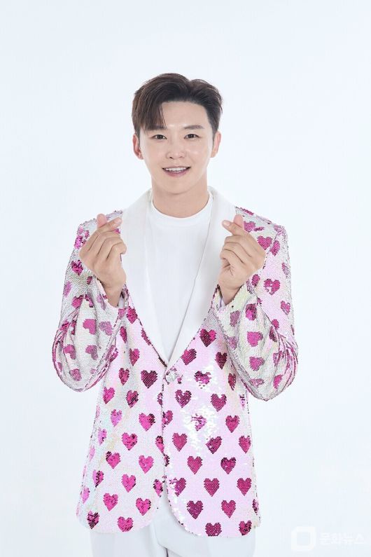 '미스터트롯' 이도진, 신곡 ‘줌마댄스’ 발매/사진제공=엠케이에스이엔티