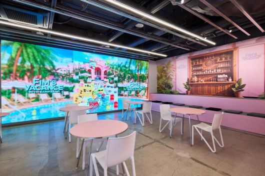 ‘르세라핌 핌즈클럽, 어프어프와 바캉스 굿즈로 여름 점령 / 사진=쏘스뮤직