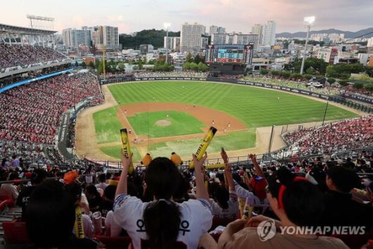2025 프로야구, 2년 연속 ‘천만 관객’ 시대 개막