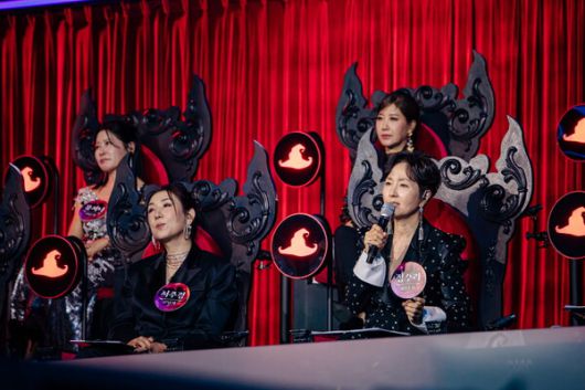 418년 경력의 독설 터졌다…‘현역가왕3’ 마녀심사단, 긴장감 최고조 / 사진=크레아스튜디오