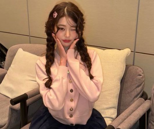 2026년 겨울 유행? 아이브 장원영 '니트 카디건' 패션 주목 / 사진= 장원영 SNS