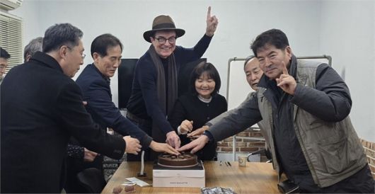 글로벌관광객 1억 명 시대 범국민추진위원회, 2026년 신년하례식 기념촬영 모습. /글로벌관광객 1억 명 시대 범국민추진위원회 제공