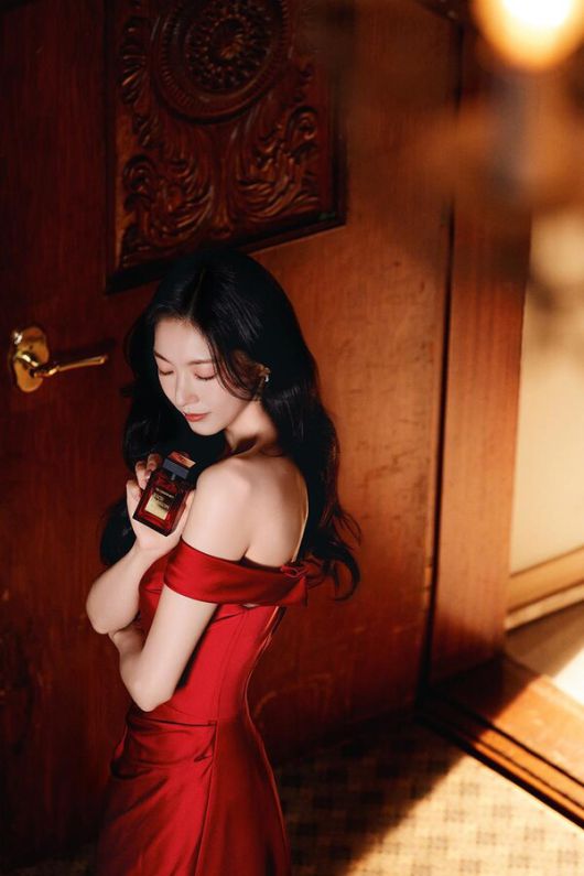 ‘리더의 품격 입는다’…공승연, 니치 향수 ‘더 리더스 노트’ 첫 전속 모델로 / 사진=더 리더스 노트