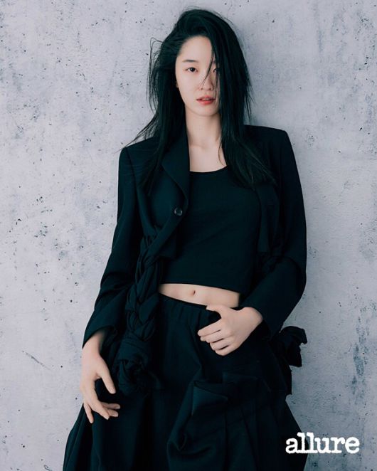 원지안, "경도를 기다리며, 내 모든 마음을 지우에게 담았다" / 사진=얼루어 코리아