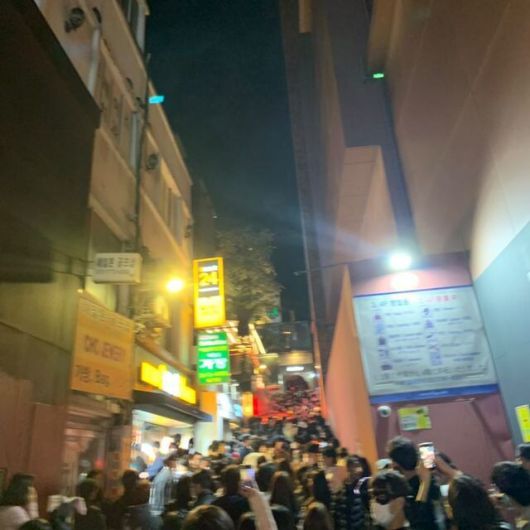 이태원 참사 목격한 ㅁ씨가 밤 10시25분~34분께 해밀톤호텔 옆골목에서 촬영한 사진
