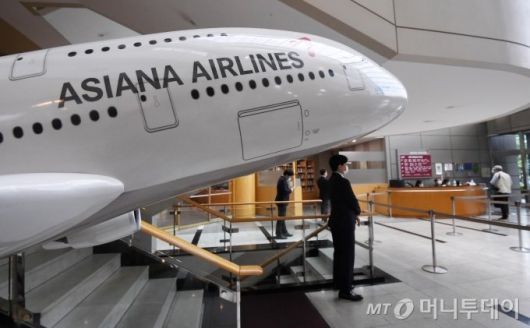 아시아나항공 본사 로비 전경. /사진=이기범 기자