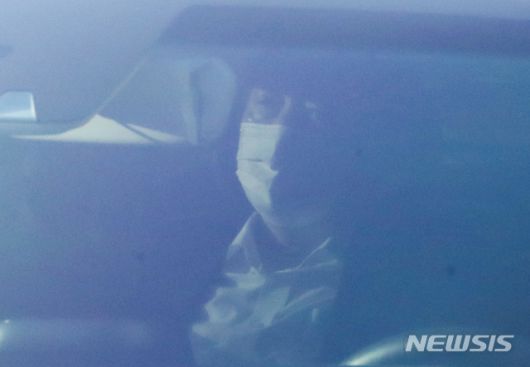 윤석열 검찰총장이 지난 23일 오전 서울 서초구 대검찰청으로 출근하고 있다. /사진=뉴시스.