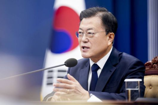 [서울=뉴시스] 청와대가 문재인 대통령이 지난 9일 청와대 여민관 영상회의실에서 타임(TIME)지 화상 인터뷰를 했다고 24일 밝혔다. 사진은 문 대통령이 화상 인터뷰를 하는 모습. 2021.06.24. (사진=청와대 제공) 2021.06.24. photo@newsis.com *재판매 및 DB 금지