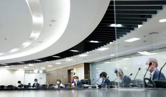 [서울=뉴시스] 서훈 국가안보실장이 16일 국가위기관리센터에서 열린 국가사이버안보정책조정회의를 주재하고 있다. (사진=청와대 제공) 2021.07.16. photo@newsis.com *재판매 및 DB 금지