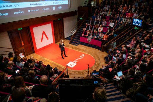 17개의 글로벌 앤틀러지사가 모두 진행하는 앤틀러프로그램 /사진=앤틀러