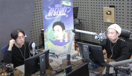 그룹 코요태 빽가, 코미디언 박명수./사진=KBS 쿨FM '박명수의 라디오쇼' 보이는 라디오