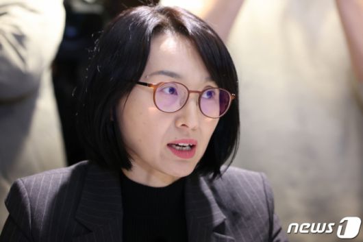 (서울=뉴스1) 김민지 기자 = 정경실 보건복지부 보건의료정책관이 29일 오후 서울 중구 컨퍼런스하우스 달개비에서 열린 의과대학 정원 확대 방안 논의를 위한 제19차 의료현안협의체 회의에서 모두 발언을 하고 있다. 2023.11.29/뉴스1  Copyright (C) 뉴스1. All rights reserved. 무단 전재 및 재배포,  AI학습 이용 금지.