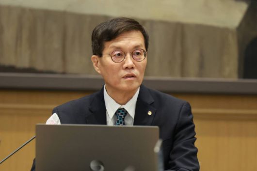 [서울=뉴시스] 사진공동취재단 = 이창용 한국은행 총재가 11일 서울 중구 한국은행에서 열린 금융통화위원회를 주재하고 있다. 2024.01.11.