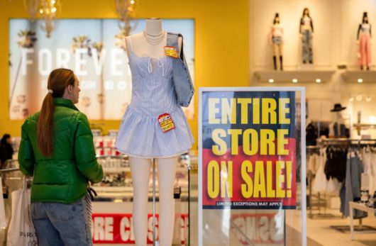 2025년 3월 6년 만에 두 번째 파산보호 신청을 한 미국 패션업체 '포에버21'  /사진=블룸버그