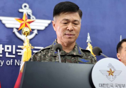 이영수 공군참모총장(대장)이 지난달 10일 오전 서울 용산구 국방부에서 초유의 민가오폭 사고와 관련해 대국민 사과 메시지를 발표하고 있다. / 사진=뉴스1