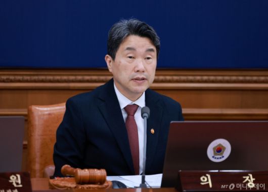 (서울=뉴스1) 임세영 기자 = 이주호 대통령 권한대행 부총리 겸 교육부장관이 13일 서울 종로구 정부서울청사에서 열린 제21회 국무회의에서 발언하고 있다. (교육부 제공, 재판매 및 DB 금지) 2025.5.13/뉴스1  Copyright (C) 뉴스1. All rights reserved. 무단 전재 및 재배포,  AI학습 이용 금지. /사진=(서울=뉴스1) 임세영 기자