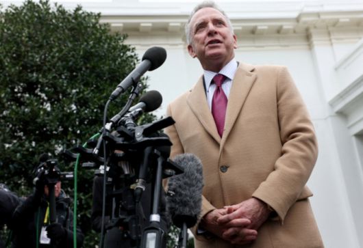 스티브 위트코프 미국 중동 특사가 2025년 3월 6일 미국 워싱턴 백악관 웨스트 윙 밖에서 언론 관계자들과 이야기하고 있다./로이터=뉴스1