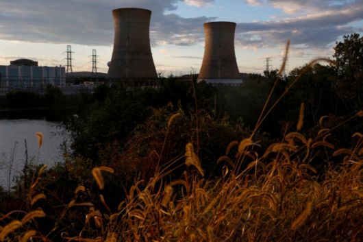 미국 펜실베이니아주 스리마일섬 원자력 발전소 냉각탑. /로이터=뉴스1