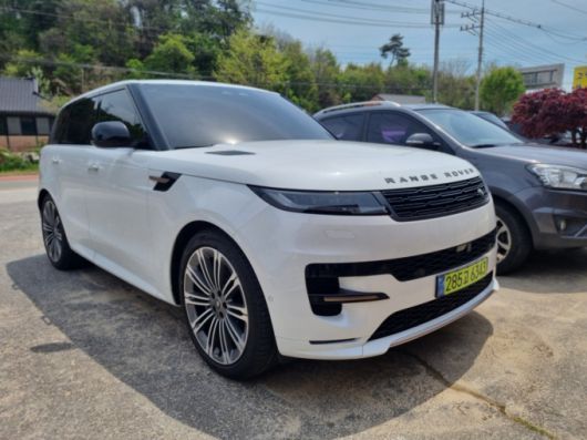 올 뉴 레인지로버 스포츠 P550e 다이내믹 HSE. /사진=강주헌 기자