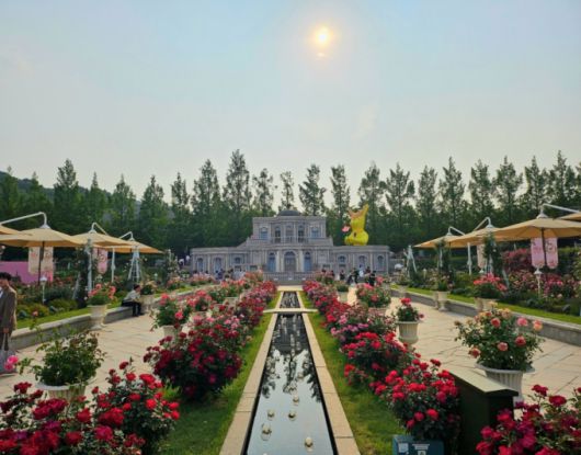 에버랜드 로즈가든에 위치한 장미성/사진=김온유 기자