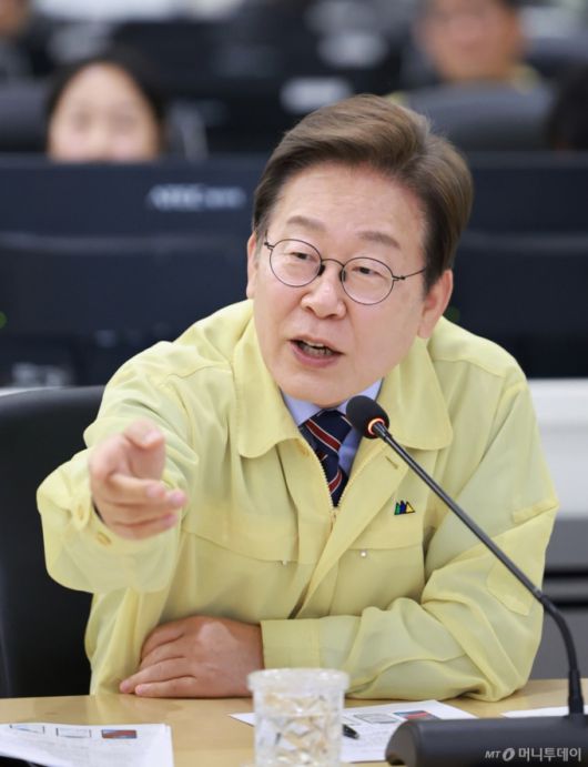 [서울=뉴시스] 최진석 기자 = 이재명 대통령이 12일 서울 서초구 한강홍수통제소에서 열린 수해(장마) 대비 현장 점검 회의에서 발언하고 있다. (대통령실통신사진기자단) 2025.06.12. myjs@newsis.com /사진=최진석