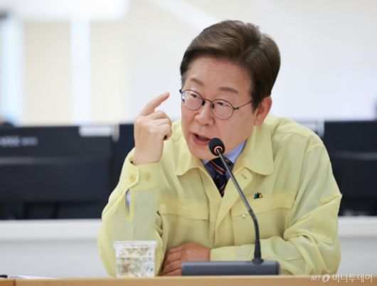 [서울=뉴시스] 최진석 기자 = 이재명 대통령이 12일 서울 서초구 한강홍수통제소에서 열린 수해(장마) 대비 현장 점검 회의에서 발언하고 있다. (대통령실통신사진기자단) 2025.06.12. myjs@newsis.com /사진=최진석